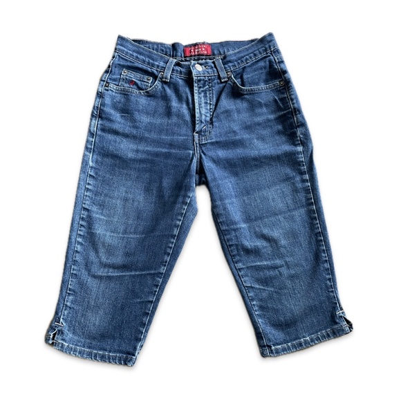 Capris length Jeans.  Made in Canada size 28 - Picture 1 of 11